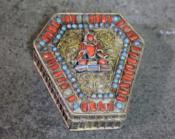 Tibetan Brass Jewelry Box, XIX Jewelry Box, Filigree Jewelry Box, Antique Brass Box, Tibetan Stones Jewelry Box, Design Jewelry Box,