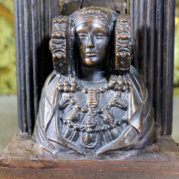 Vieux Buste Dame d’Elche, Sculpture en Cuivre Ancienne, Sculpture Dame d’Elche, Art Primitif, Statue Ibérique, Statue Ethnologique.