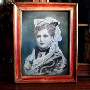 Antique Woman Portrait, Lady Photograph, Romantic Portrait, Antique Photograph, Wood Frame Photograph, Victorian Photograph, 1900-1910