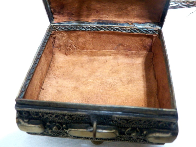Tibetan Silver Jewelry Box Tibetan Silver Box Jewelry Box 19th Filigree Jewelry Box Antique Silver Box Tibetan Silver Jewelry Box