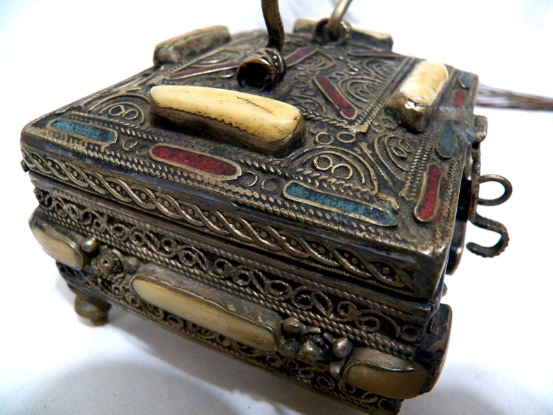Tibetan Silver Jewelry Box Tibetan Silver Box Jewelry Box 19th Filigree Jewelry Box Antique Silver Box Tibetan Silver Jewelry Box