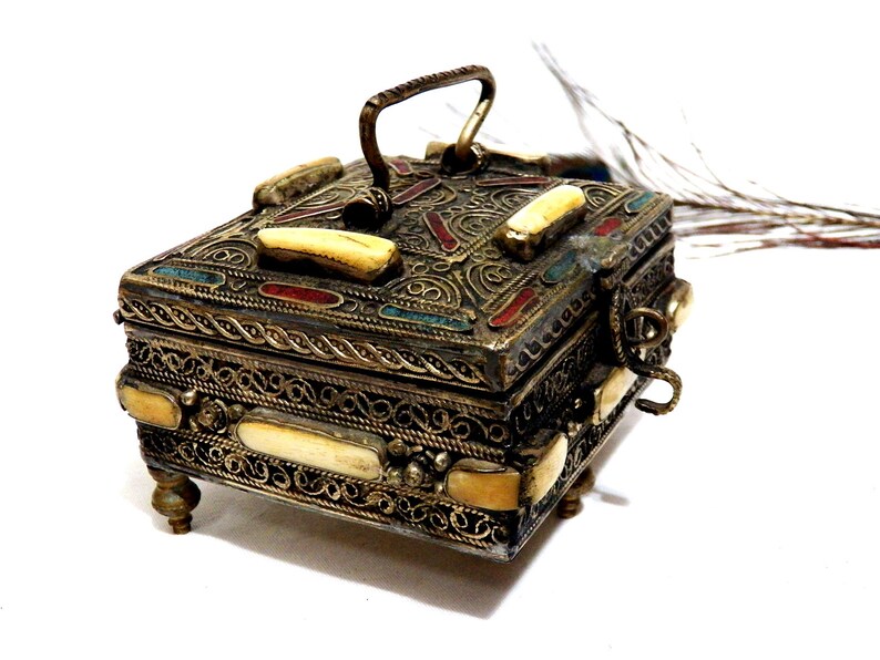 Tibetan Silver Jewelry Box Tibetan Silver Box Jewelry Box 19th Filigree Jewelry Box Antique Silver Box Tibetan Silver Jewelry Box