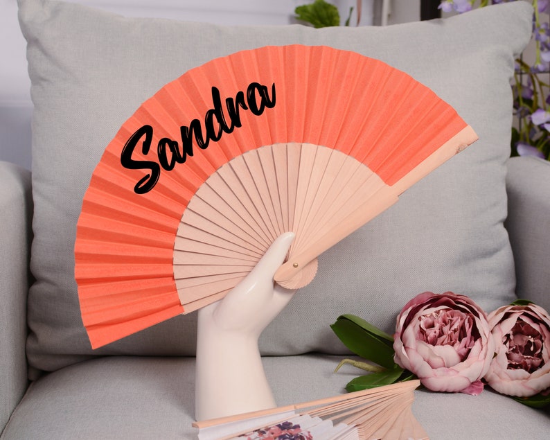 Personalisierter Hand fächer für Bräute mit Erdbeeren, Brautjungfern Vorschlag, Custom Hand Fan, Braut Hand Fächer, Klapphand fächer, Sommer Hochzeit HF Bild 6