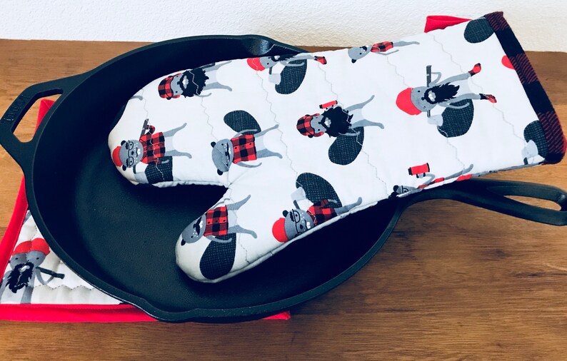 Burly Beavers Oven Mitt /& Pot Holder Set,Unisex Kitchen Gift,Lumberjack Gifts,Buffalo Plaid Pot Holder,Oven Mitt,oven mitts and pot holders,