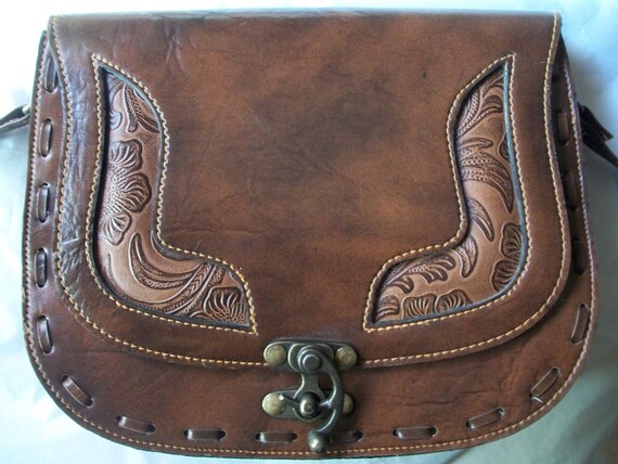 Quality Vintage Faux Leather saddle bag purse, Vi… - image 3