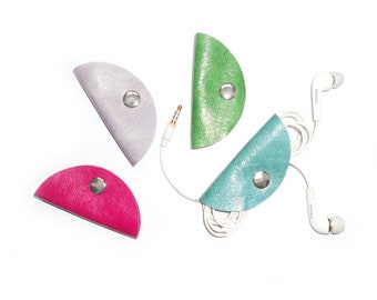 Earbuds holder | Etsy