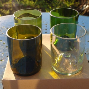 Handcrafted recycled glass x 4 - 0.25 cl - made from wine glass bottle