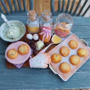 Dollhouse miniatures, Miniatures, Dollhosue food, Food for dollhouse, Miniature food, Mini food, Miniature cookies, Miniature eggs, Dolls