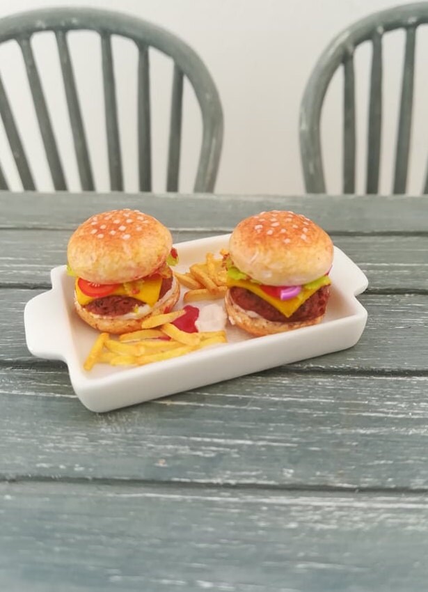 Set De 20 Mini Aliments Pour Maison De Poupée – Hamburgers, Ordi, Tablette & Accessoires 1:12 – Décoration Miniature Enfants