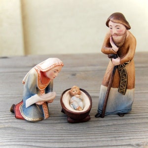 Święta Rodzina na Boże Narodzenie - romańska Święta Rodzina na Boże Narodzenie, Figurki do szopki, Artykuły kościelne, Religijne prezenty katolickie chrześcijańskie