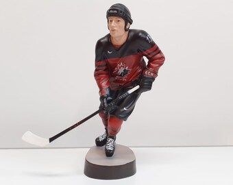Hand-Painted Mountain Maple Hockey Player Statue, Made in Italy
