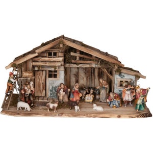 Nativity set Alpe di Siusi with stable and 16 figurines Nativity Scene Set with Stable - Nativity figurines - Religious Catholic gifts