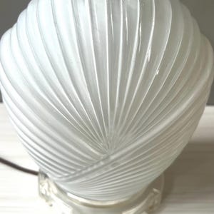 vintage 1980s white art deco post modern small table lamp Mid Century