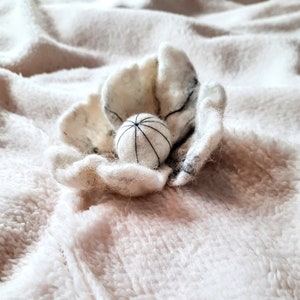Felted White Poppy Brooch, Handmade Wool Flower Pin