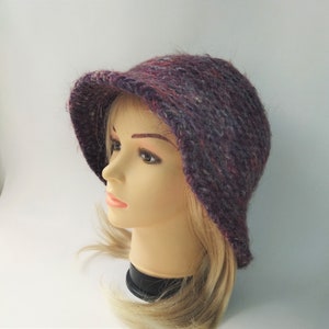 Crochet winter wool cloche hat, women&#39;s felted melange purple wool hat, winter felted hat, winter women&#39;s hat, warm winter hat with brim