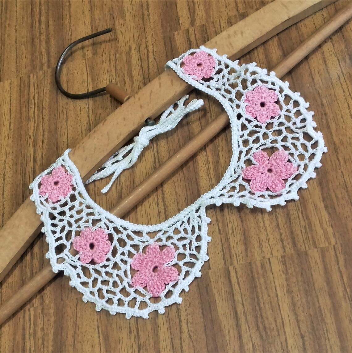 Detachable lace collar white with pink flowers Irish lace Etsy