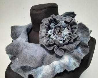 Felted wool scarf with brooch, Gray Voluminous Neck Warmer