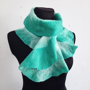Felted Merino Wool Scarf Collar: Turquoise & White Wavy Neck Warmer