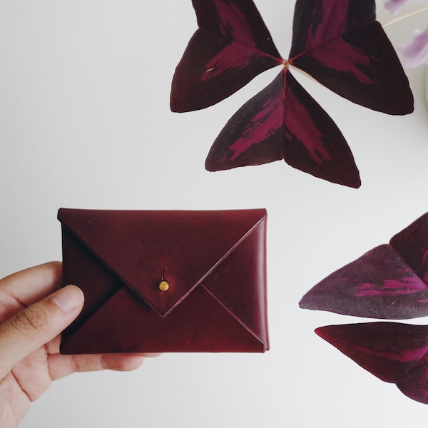 Titular de la tarjeta del sobre de cuero, cartera minimalista hecha a mano personalizada, mini, sangre de buey de Borgoña, tarjetas de visita, aniversario, regalo del día de los padres