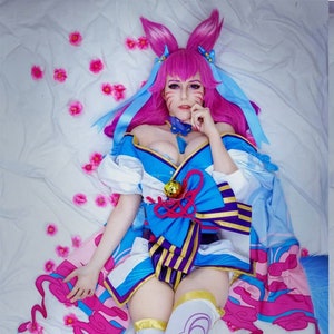 League of legends top ahri body pillow