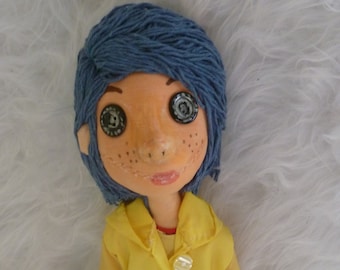 Fabric Coraline Jones doll, small, eyes buttons, blue hair, yellow raincoat, creepy doll, Haloween decoration, to play, spooky doll