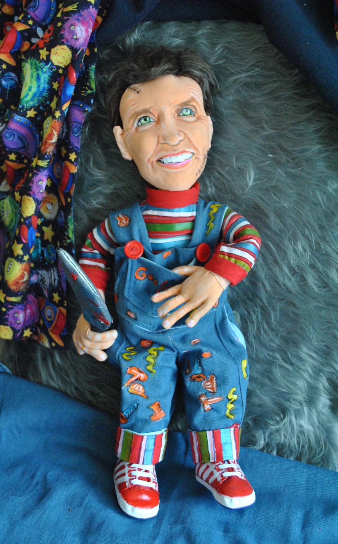 Hola, soy Chucky! El muñeco diabólico muestra su nueva cara (foto