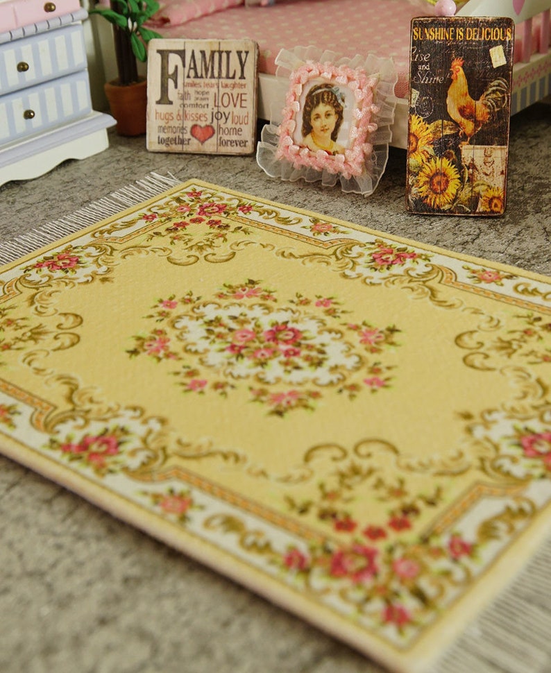 Beautiful Tan Miniature Fine Home Decor Dollhouse Area Rug