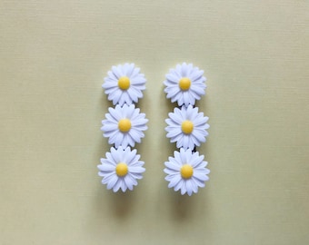 Summer Loving Yellow Daisy Flower Child Hair Clip