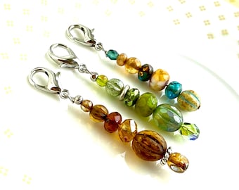 1 Beaded Zipper Pull Charm: Czech Glass Bead Purse Accessory