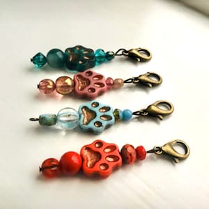 1 Pet Paw Zipper Pull, Paw Print Zipper Pull Charm, Pet Mom Gifts, Dog Paw Zipper Pull, Planner Charms, Zipper Pulls for Purses