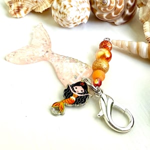 Shimmery Mermaid Tail Zipper Pull: Beaded Keychain Charm