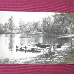Eagle River (Wisconsin). Zickert's Wenonah Lodge/Resort-The Beach-Lake Nokomis-1950 RPPC