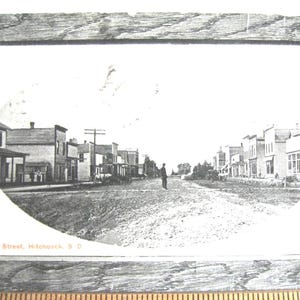 Hitchcock, Süd-Dakota, Hauptstr. 1927-Shopnamen im Beschreibungsbereich.
