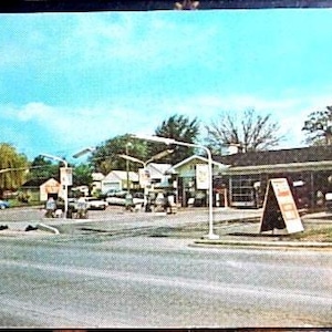 Treadway Texaco-Bettendorf, Iowa. Highway 67 South en Route 5. 1960-70?