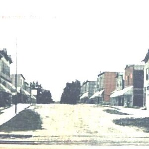 PC da Main Street em Reeseville, Wisconsin. 1900 >