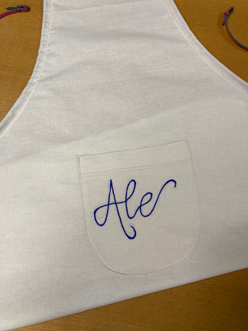 Apron with embroidered name image 5