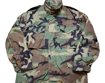 1980s Alpha Industries Woodland Camo M-65 Field Jacket with Removable Liner Made in USA Size M/L
