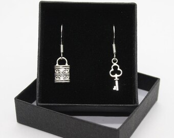 Celtic Knot Tree - Sterling Silver Fish Hook Dangle & Drop Earrings ...