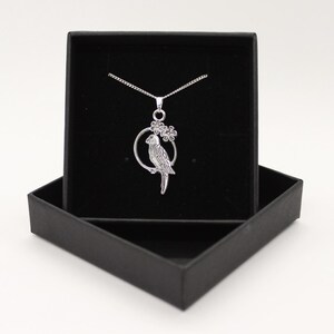 Parrot / bird tropical - Sterling Silver curb chain necklace with Tibetan Silver pendant