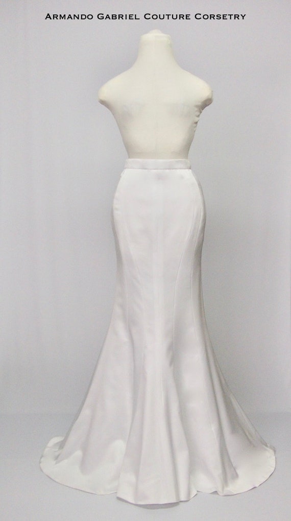 Falda de satén largo blanco falda estilo sirena de - Etsy España