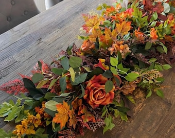 Herbst-Blumen-Tischgirlande: Gebranntes Orange-Danksagung-Herzstück