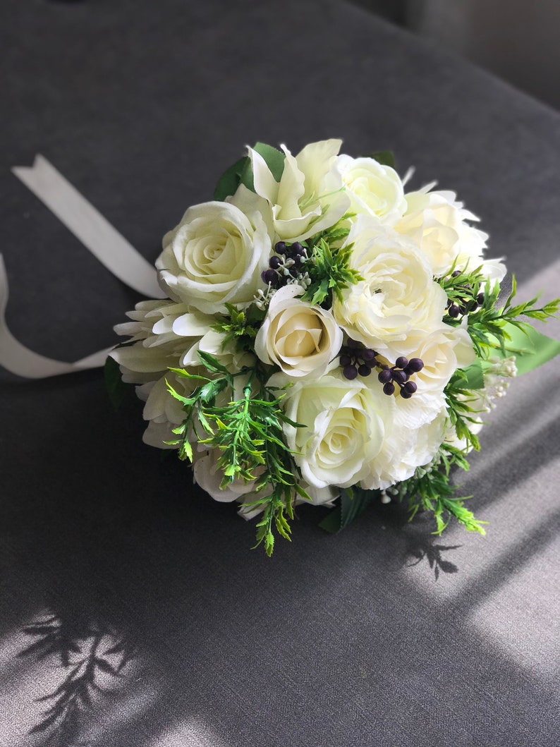 Wedding bouquet Floral bouquet Bridal bouquet Flower bouquet Ivory bouquet Bridesmaid bouquet Bride bouquet Silk flowers