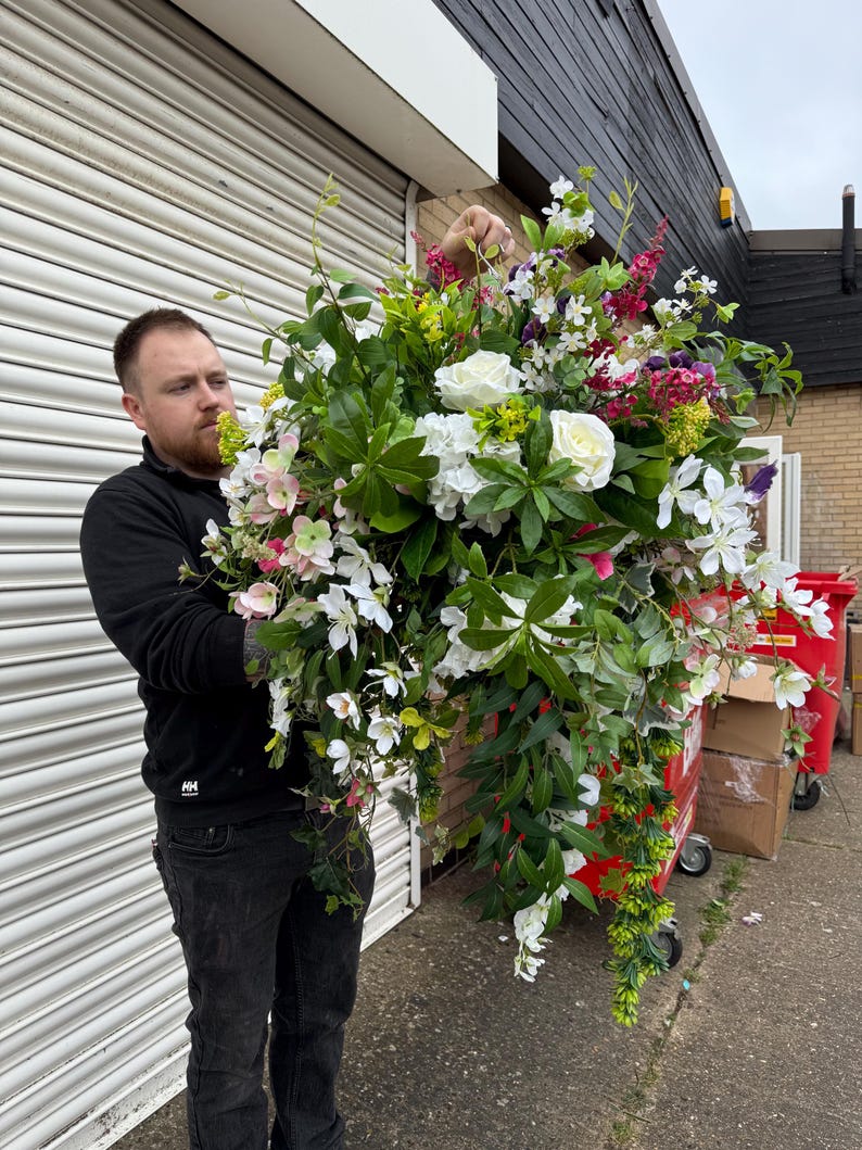 extra large hanging flower basket for outside