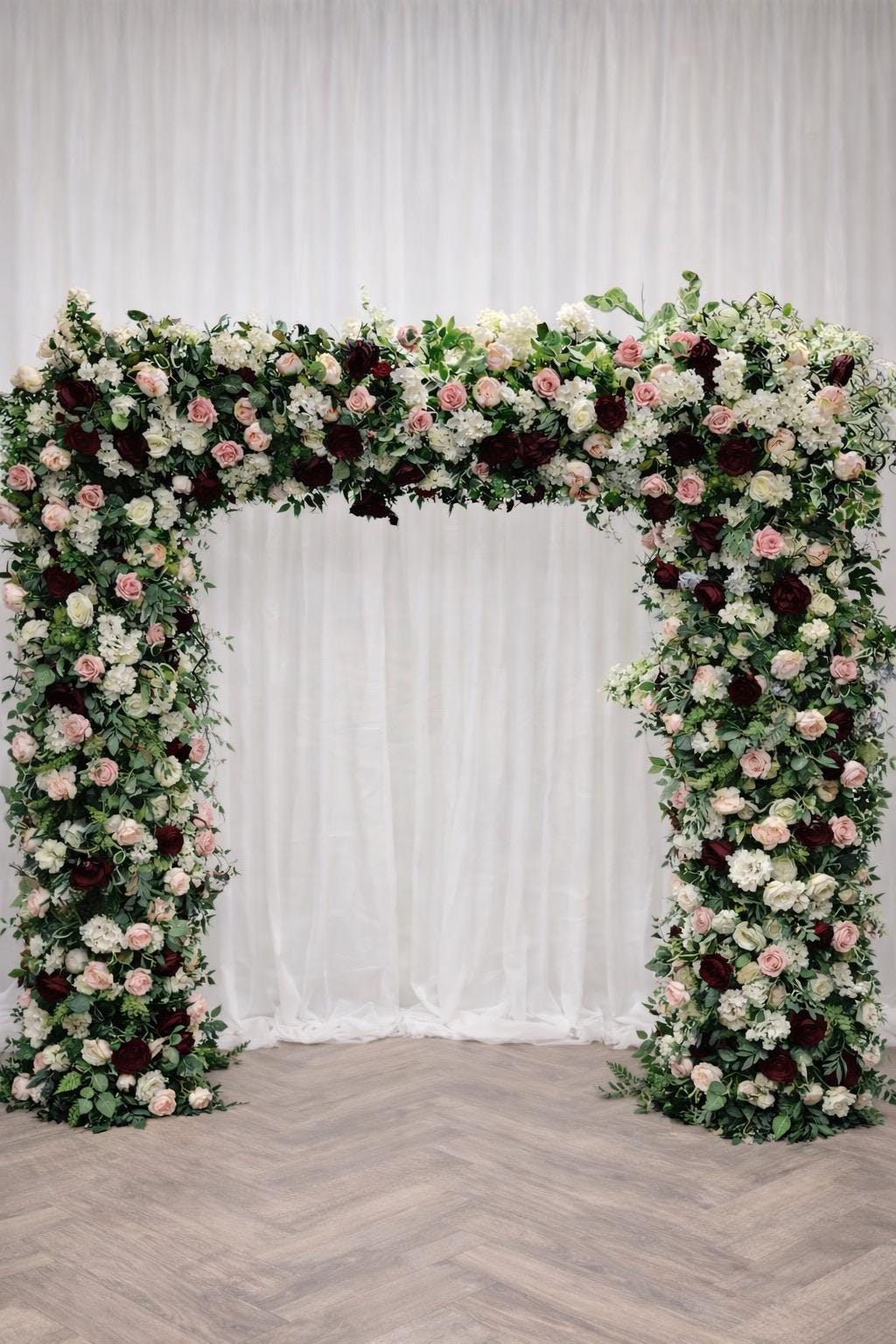 豪華なスクエアウェディングフラワーアーチ - 2.5 m x 2.5 m