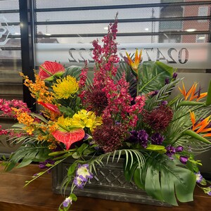 Tropical Flower Planter – 50 cm Wide | Optional Planter Included