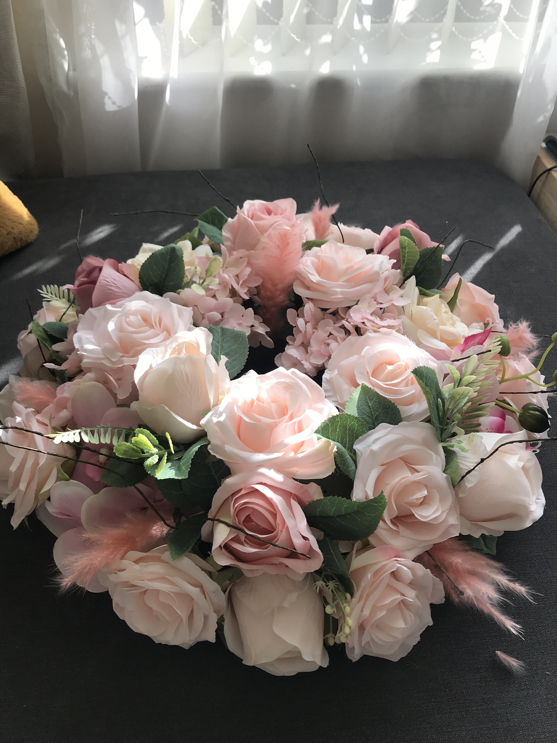 Anillo de vela con flores de seda ruborizadas: centro de mesa para bodas -  Etsy México, image size:2250x3000