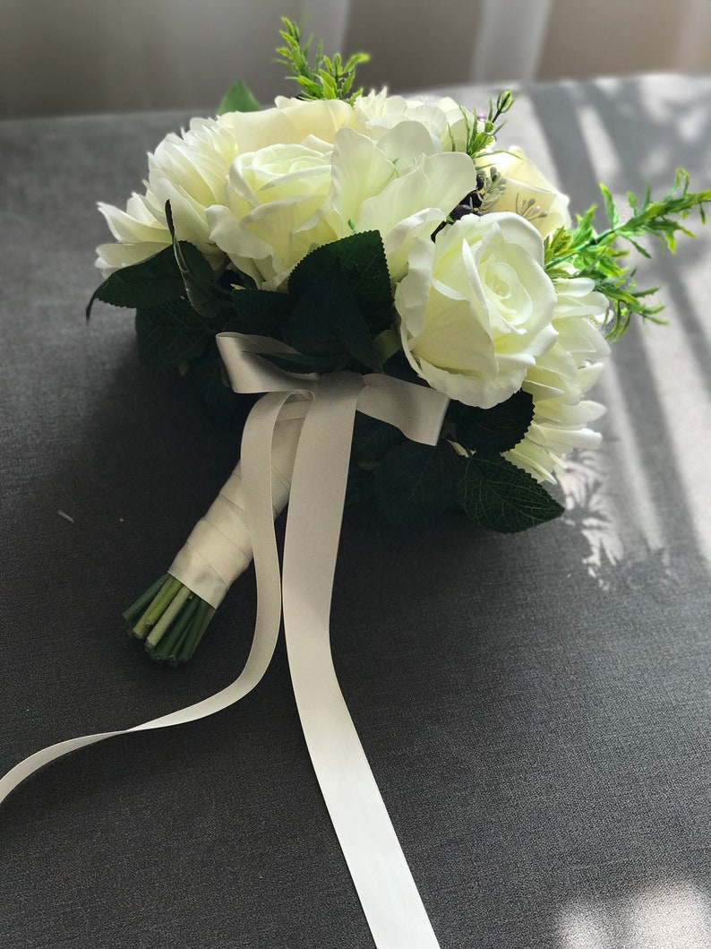 Wedding bouquet Floral bouquet Bridal bouquet Flower bouquet Ivory bouquet Bridesmaid bouquet Bride bouquet Silk flowers