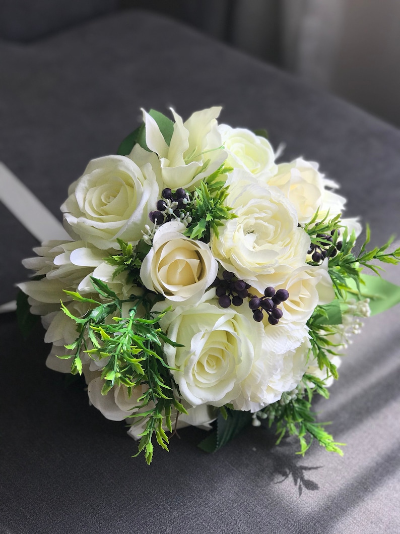 Wedding bouquet Floral bouquet Bridal bouquet Flower bouquet Ivory bouquet Bridesmaid bouquet Bride bouquet Silk flowers