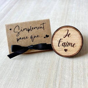 Abbraccio tascabile in legno solo perché... ti amo con confezione regalo. Segno di positività, portafortuna, confortante, amore