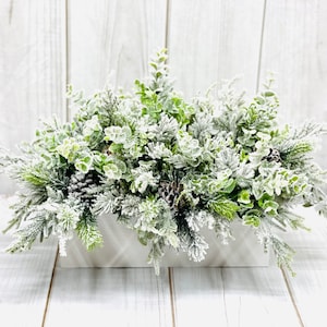 Christmas Centerpiece-Table Centerpiece-Farmhouse Christmas Centerpiece-Christmas Arrangement-Christmas Decor-Winter Centerpiece